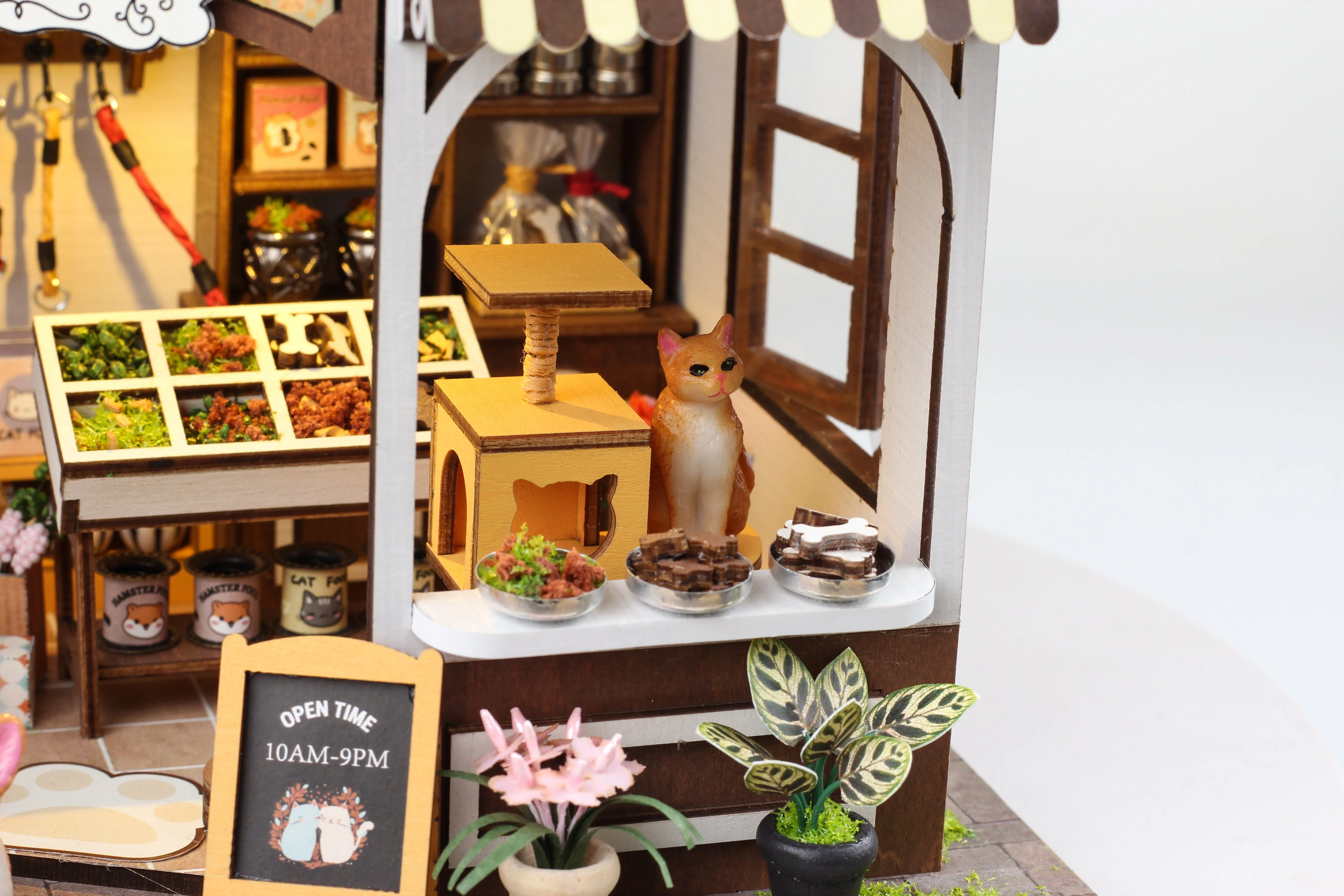 Rokrgeek Pet Shop DIY Miniature House - Image 7